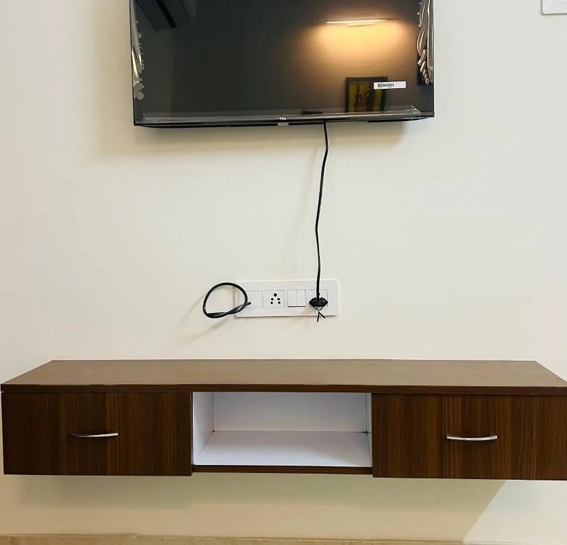 Bk Homestay Varanasi Apartment