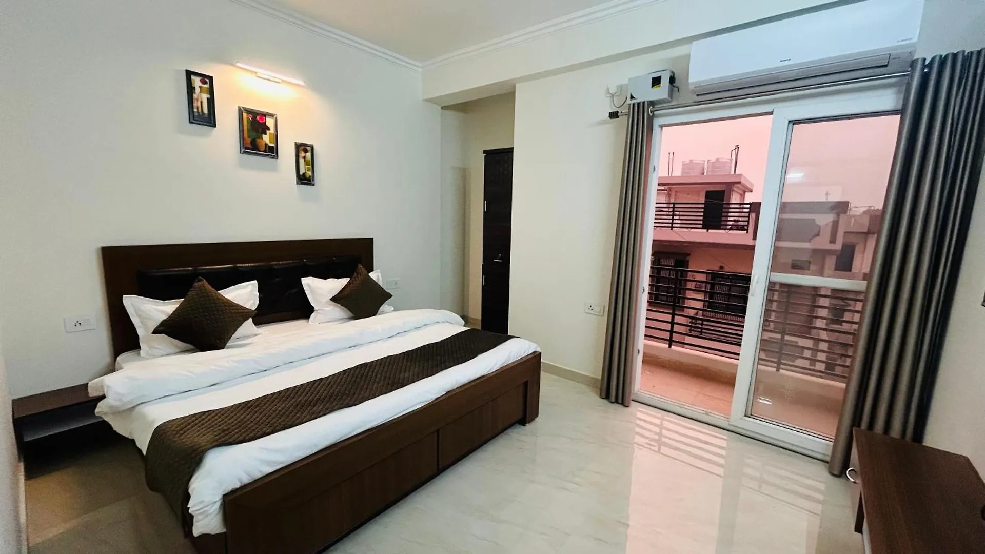 Bk Homestay Varanasi 0*,  India